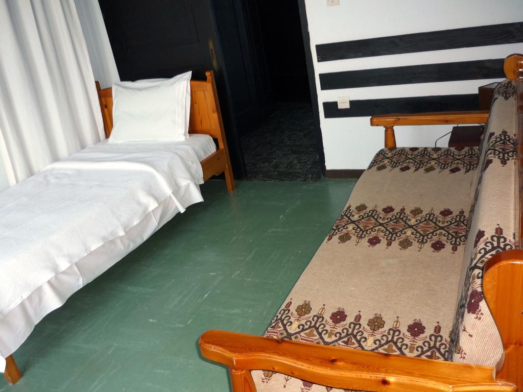 Hotel Votsala خوريفتون الغرفة الصورة